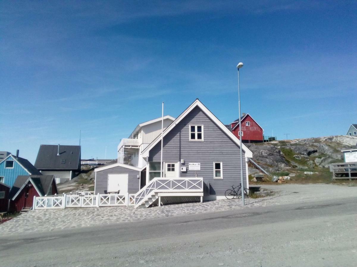 Hotel Nuuk - Apartment Nanoq Exterior photo